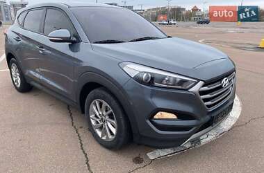 Внедорожник / Кроссовер Hyundai Tucson 2017 в 