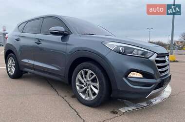 Внедорожник / Кроссовер Hyundai Tucson 2017 в 