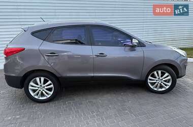 Позашляховик / Кросовер Hyundai Tucson 2011 в 