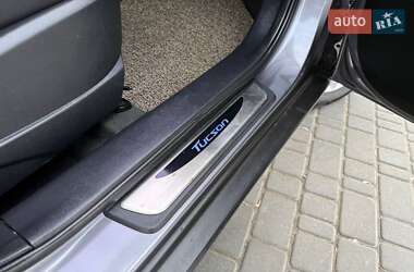 Позашляховик / Кросовер Hyundai Tucson 2011 в 
