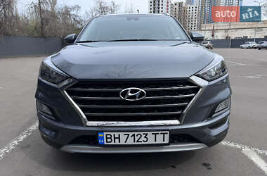 Позашляховик / Кросовер Hyundai Tucson 2019 в 