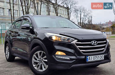 Внедорожник / Кроссовер Hyundai Tucson 2016 в 