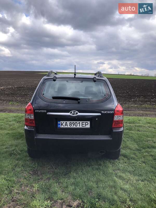 Позашляховик / Кросовер Hyundai Tucson 2008 в Києві