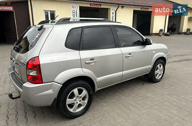 Позашляховик / Кросовер Hyundai Tucson 2006 в 