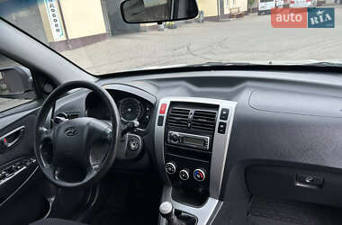 Позашляховик / Кросовер Hyundai Tucson 2006 в 