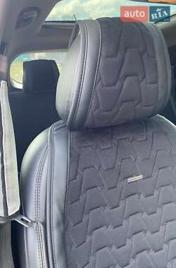Внедорожник / Кроссовер Hyundai Tucson 2011 в 
