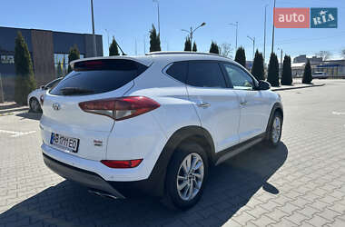 Внедорожник / Кроссовер Hyundai Tucson 2017 в 