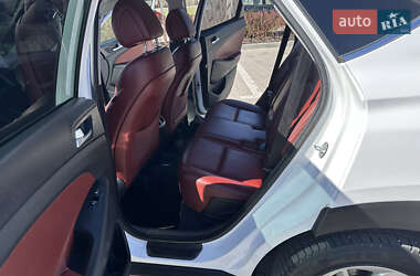 Внедорожник / Кроссовер Hyundai Tucson 2017 в 