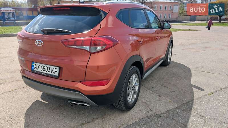 Позашляховик / Кросовер Hyundai Tucson 2016 в Харкові