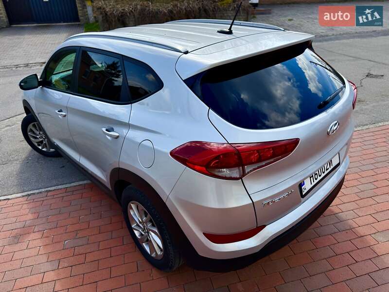 Позашляховик / Кросовер Hyundai Tucson 2016 в Дніпрі