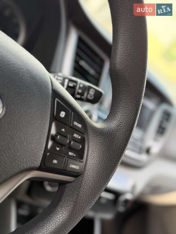 Позашляховик / Кросовер Hyundai Tucson 2016 в Дніпрі