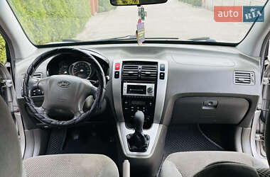 Позашляховик / Кросовер Hyundai Tucson 2006 в 