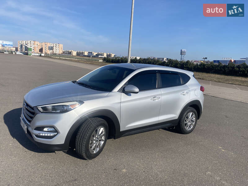 Позашляховик / Кросовер Hyundai Tucson 2016 в Одесі