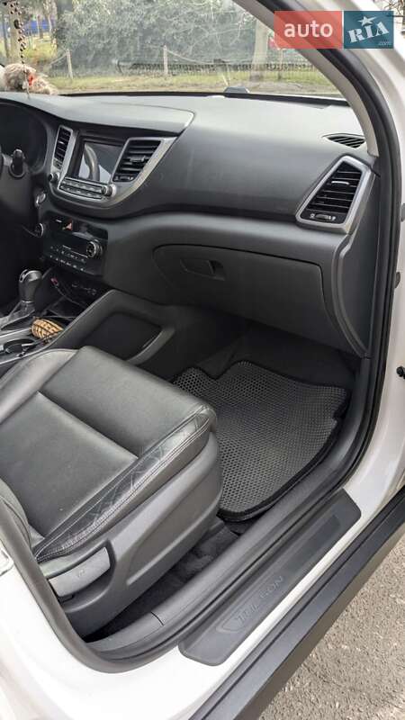 Внедорожник / Кроссовер Hyundai Tucson 2015 в Одессе