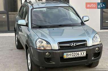 Внедорожник / Кроссовер Hyundai Tucson 2009 в 