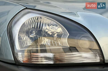 Внедорожник / Кроссовер Hyundai Tucson 2009 в 