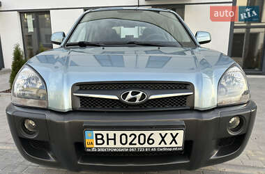 Внедорожник / Кроссовер Hyundai Tucson 2009 в 