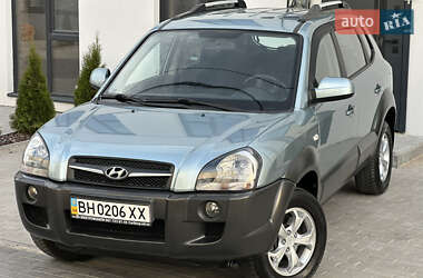 Внедорожник / Кроссовер Hyundai Tucson 2009 в 