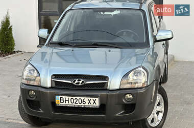 Внедорожник / Кроссовер Hyundai Tucson 2009 в 