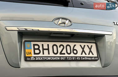 Внедорожник / Кроссовер Hyundai Tucson 2009 в 
