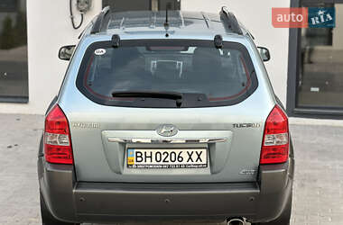 Внедорожник / Кроссовер Hyundai Tucson 2009 в 