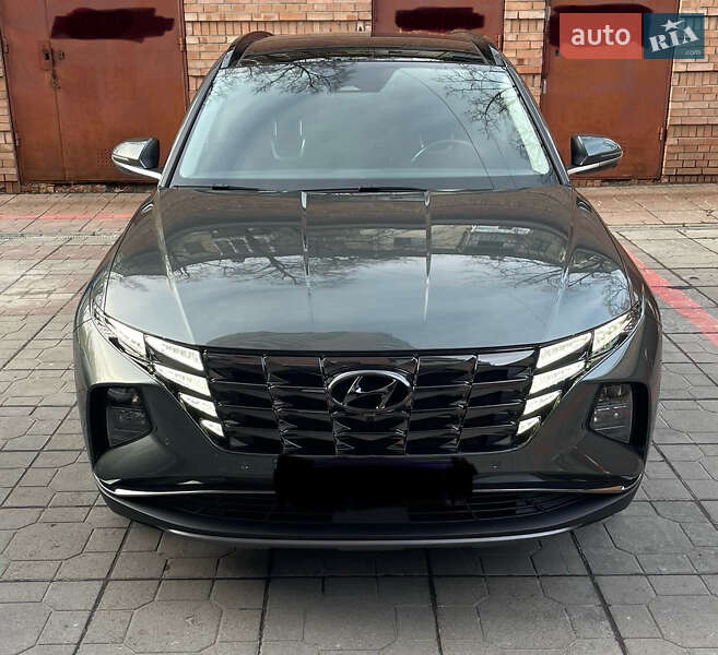 Внедорожник / Кроссовер Hyundai Tucson 2021 в 