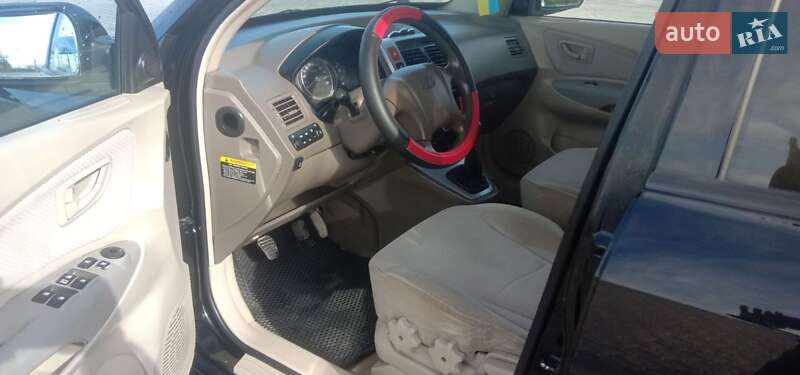 Позашляховик / Кросовер Hyundai Tucson 2006 в Тульчині