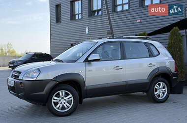 Внедорожник / Кроссовер Hyundai Tucson 2007 в 