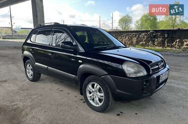 Внедорожник / Кроссовер Hyundai Tucson 2006 в 