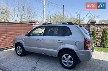Позашляховик / Кросовер Hyundai Tucson 2008 в 