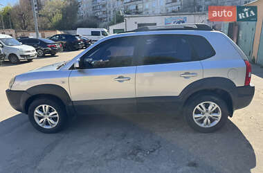 Позашляховик / Кросовер Hyundai Tucson 2010 в 