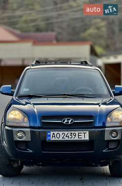 Внедорожник / Кроссовер Hyundai Tucson 2005 в 