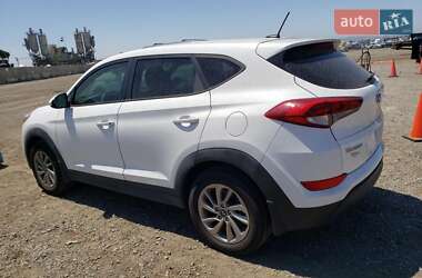 Позашляховик / Кросовер Hyundai Tucson 2016 в 