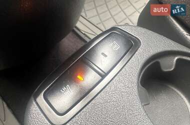Внедорожник / Кроссовер Hyundai Tucson 2009 в 