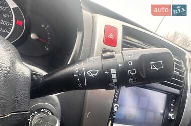Внедорожник / Кроссовер Hyundai Tucson 2009 в 