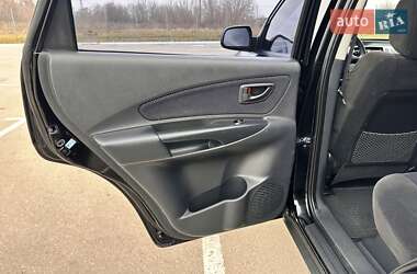 Внедорожник / Кроссовер Hyundai Tucson 2009 в 