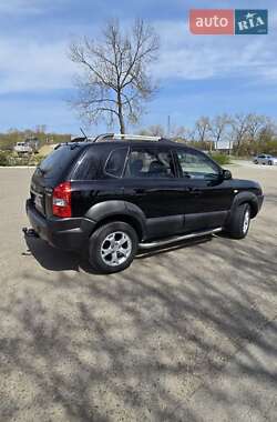 Внедорожник / Кроссовер Hyundai Tucson 2008 в 