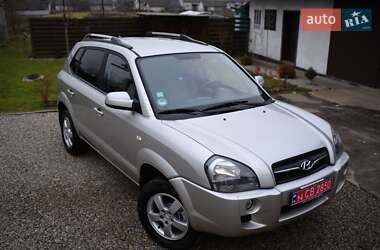 Внедорожник / Кроссовер Hyundai Tucson 2009 в 