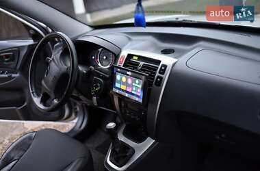 Внедорожник / Кроссовер Hyundai Tucson 2009 в 