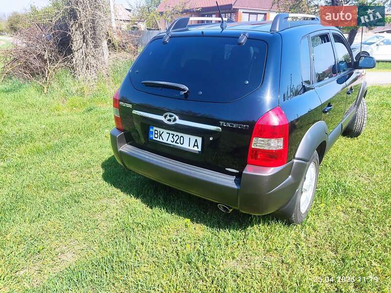 Позашляховик / Кросовер Hyundai Tucson 2005 в Кривому Розі
