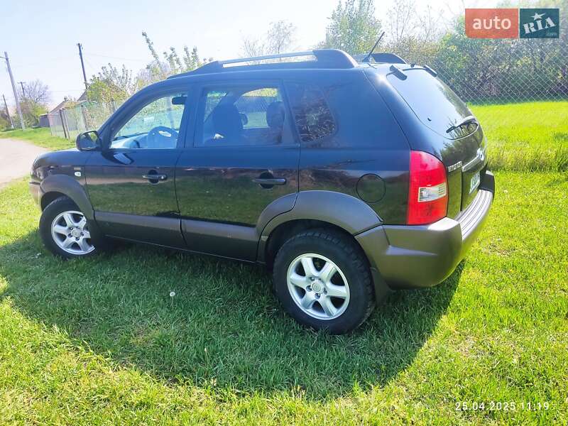 Позашляховик / Кросовер Hyundai Tucson 2005 в Кривому Розі