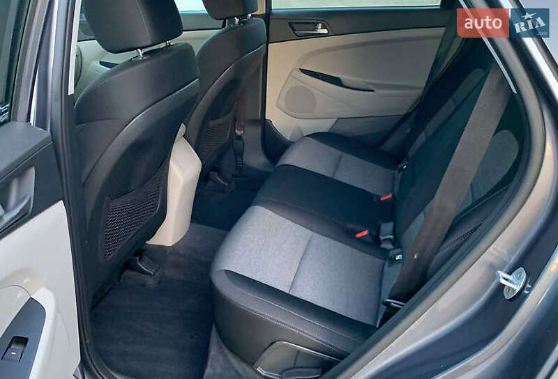 Позашляховик / Кросовер Hyundai Tucson 2016 в Дніпрі
