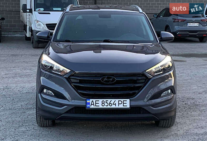 Позашляховик / Кросовер Hyundai Tucson 2016 в Дніпрі