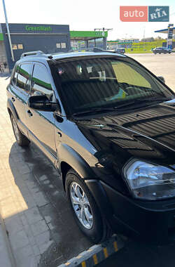 Позашляховик / Кросовер Hyundai Tucson 2008 в 