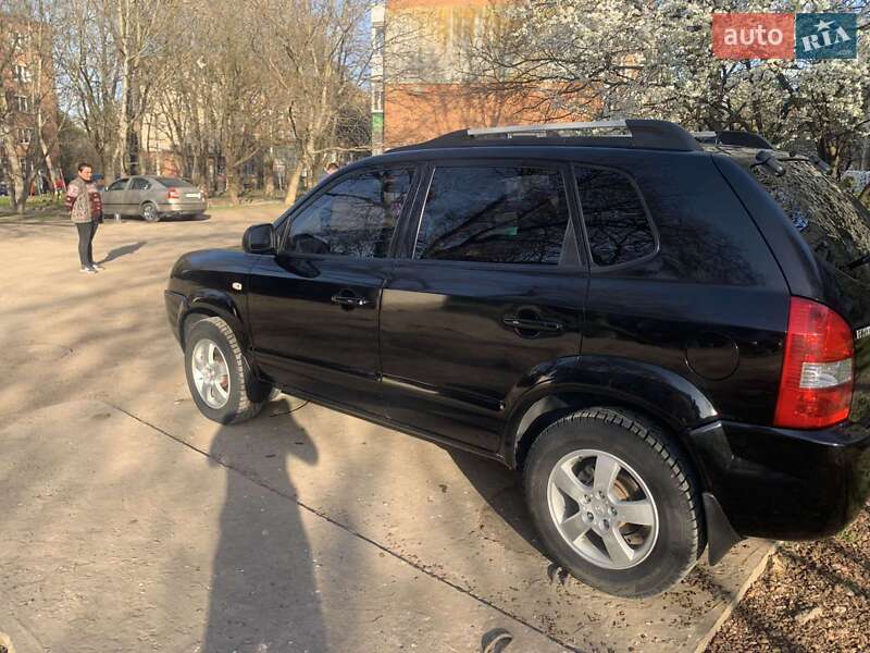 Внедорожник / Кроссовер Hyundai Tucson 2008 в Каменец-Подольском