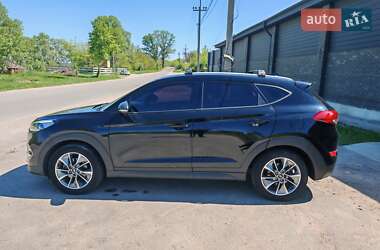 Внедорожник / Кроссовер Hyundai Tucson 2017 в 