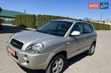 Позашляховик / Кросовер Hyundai Tucson 2006 в Дунаївцях