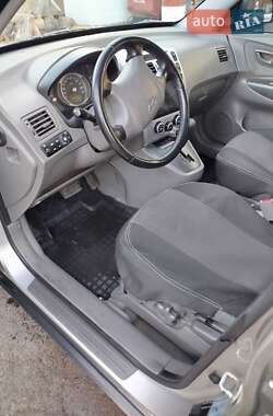 Позашляховик / Кросовер Hyundai Tucson 2007 в 