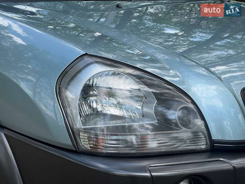 Позашляховик / Кросовер Hyundai Tucson 2009 в Охтирці