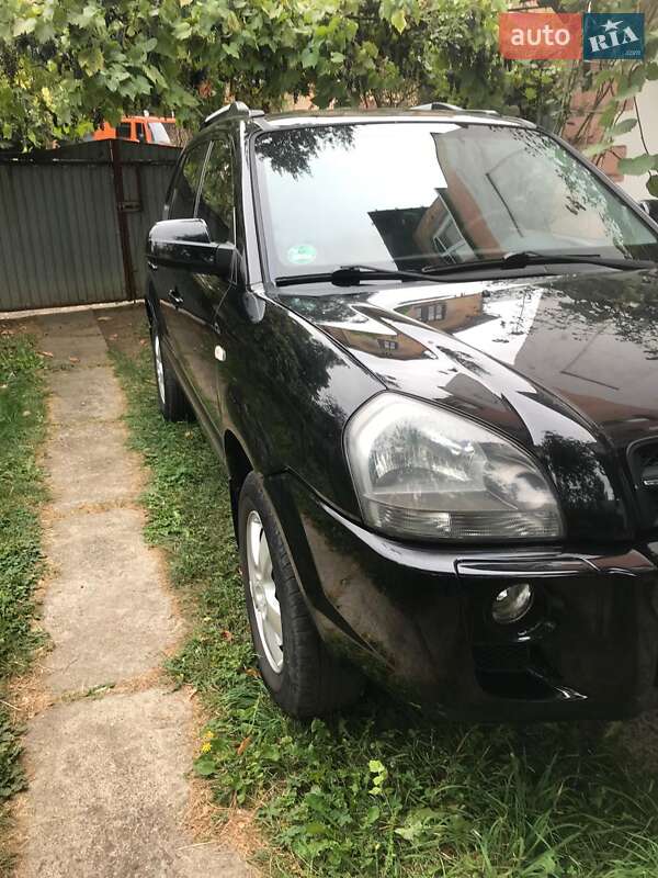 Позашляховик / Кросовер Hyundai Tucson 2007 в Чернівцях